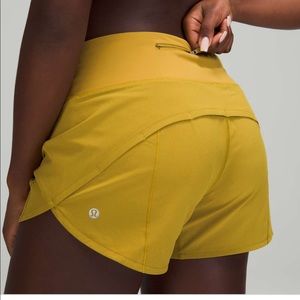 Lululemon Speed Up Mid-Rise Lined Short 4" in Auric Gold, Size 6